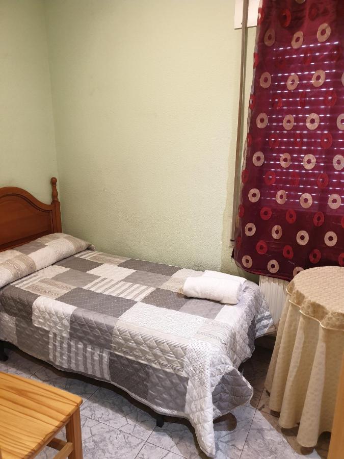 Hostal La Horra المظهر الخارجي الصورة